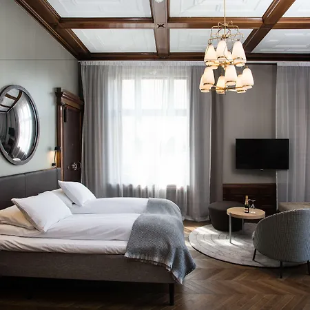 فندق بيرغين بورس 5*